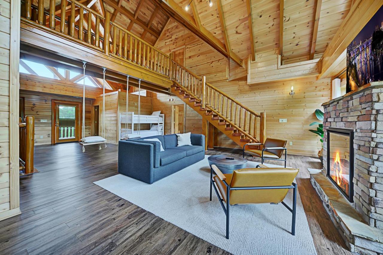 Gorgeous Large Mountain View Cabin W Hot Tub, Free Wifi, Games Villa Sevierville Exteriör bild