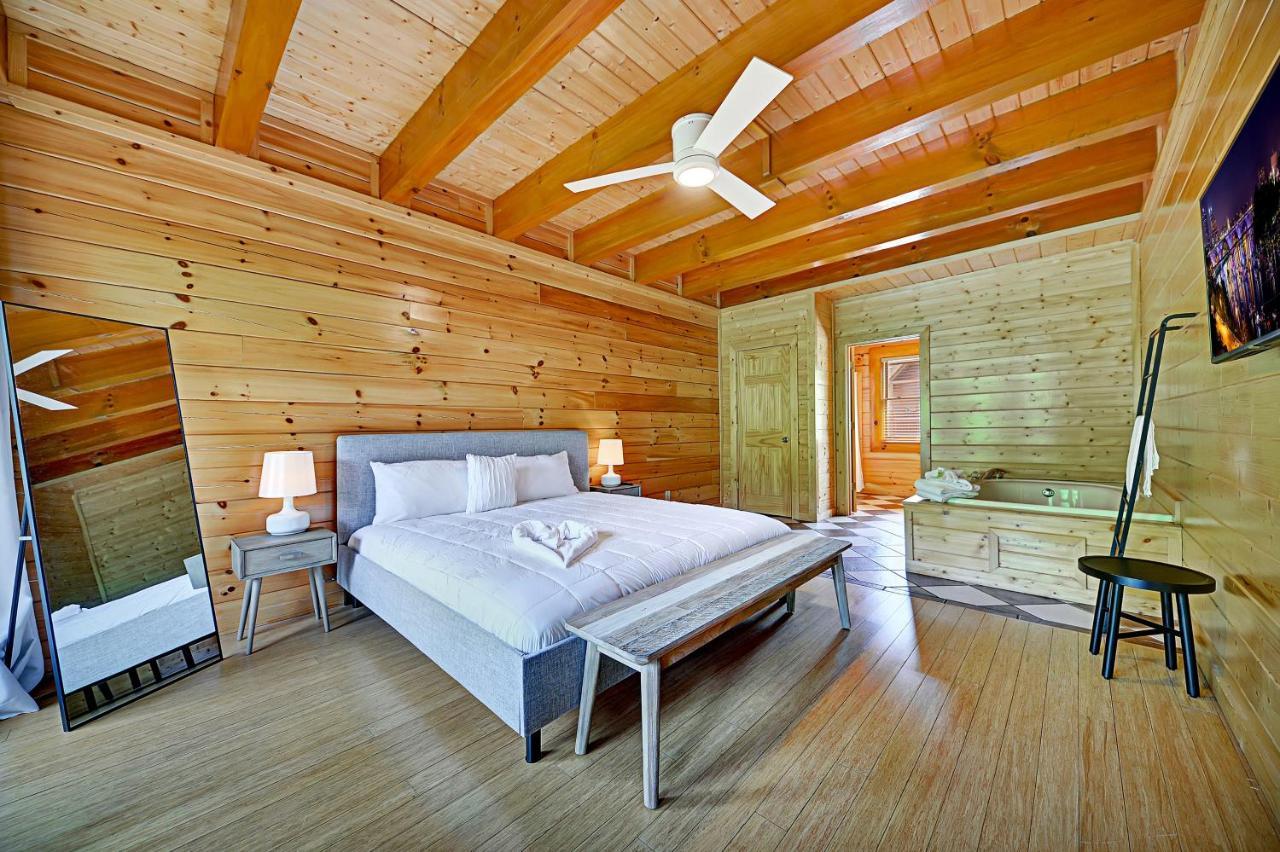 Gorgeous Large Mountain View Cabin W Hot Tub, Free Wifi, Games Villa Sevierville Exteriör bild