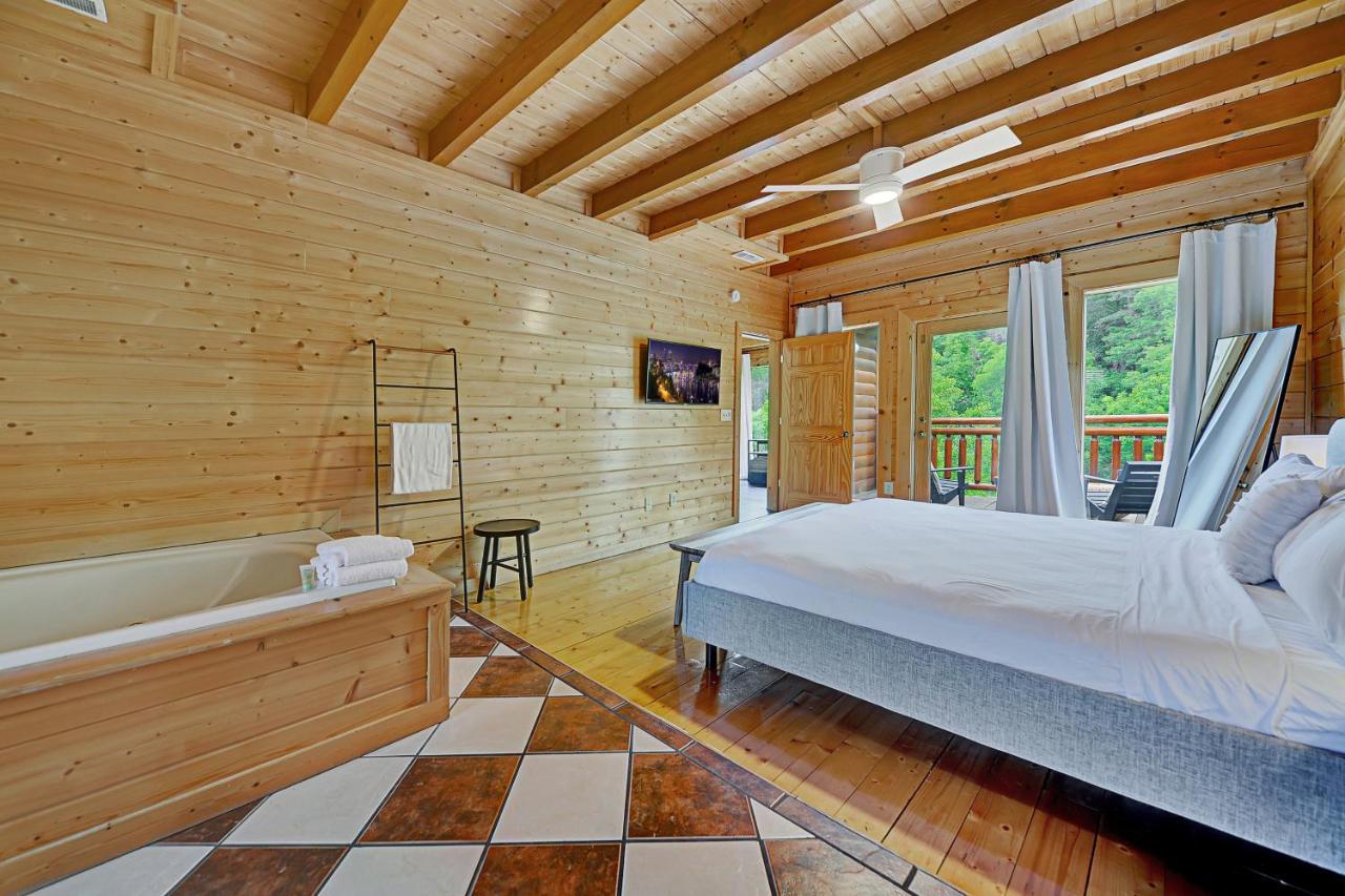Gorgeous Large Mountain View Cabin W Hot Tub, Free Wifi, Games Villa Sevierville Exteriör bild