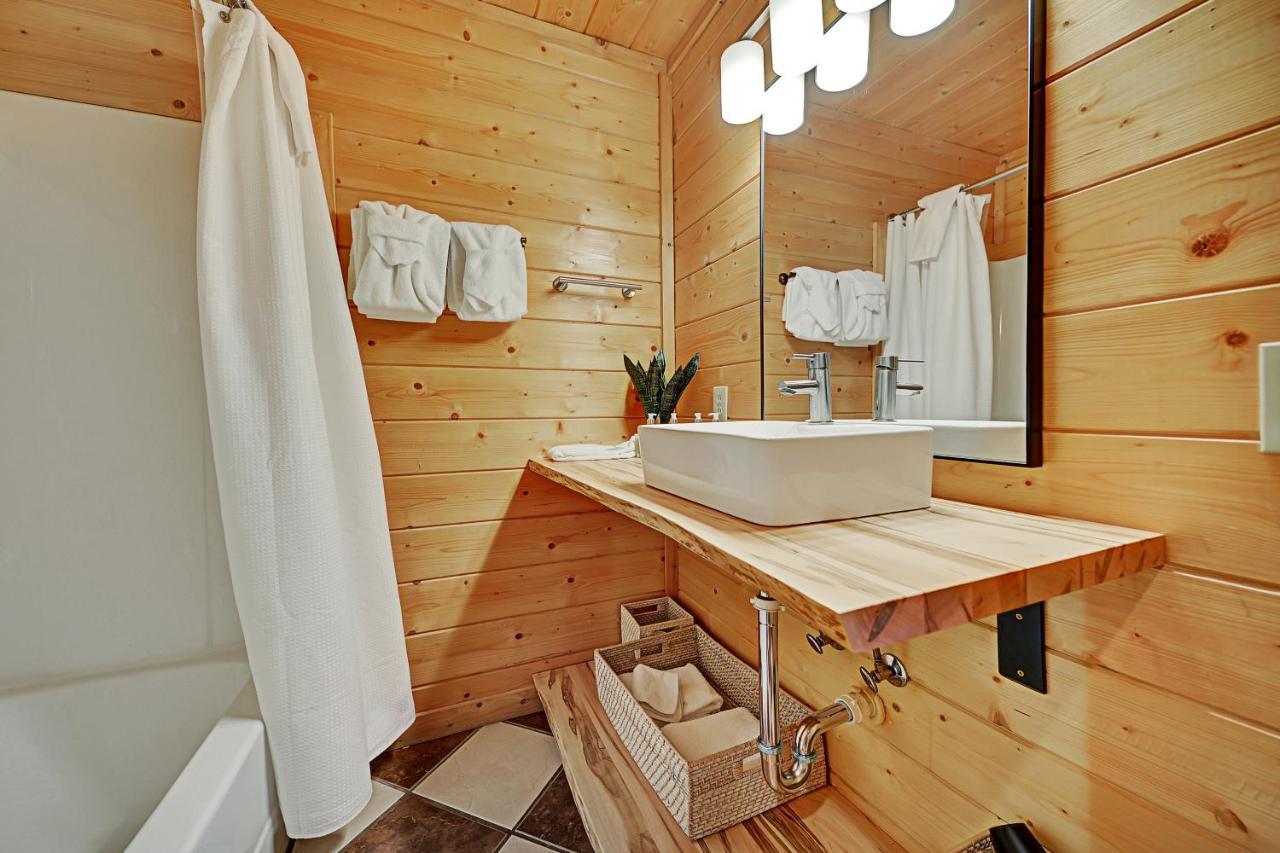 Gorgeous Large Mountain View Cabin W Hot Tub, Free Wifi, Games Villa Sevierville Exteriör bild